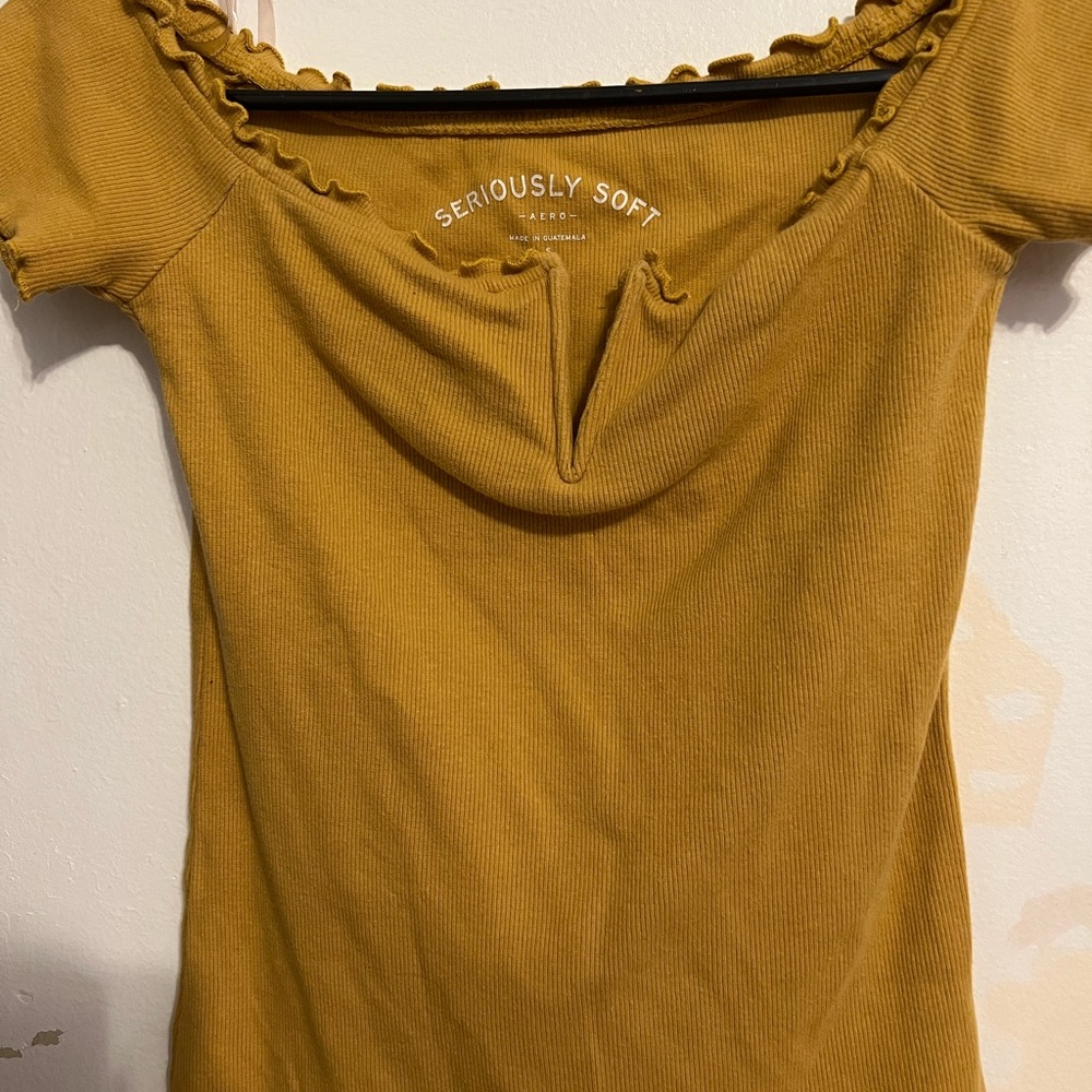 A Seriously soft S yellow Women’s Top *USED*